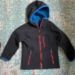 Quechua Black Softshell jacket Boys/Toddler 4